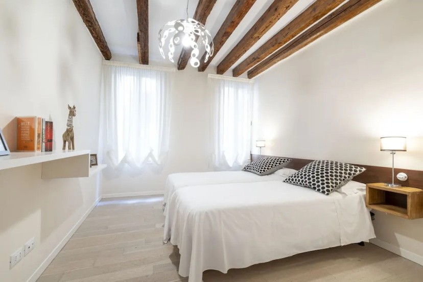 Ca' Fosca Home by Wonderful Italy — отель с удобным расположением в Венеции