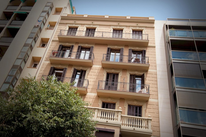 Цены на DONNA · Donna's Residence · Low-priced, Super Reviewed Apartment в Барселоне