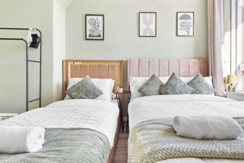 Modern 2-Bed Apartment Sleeps 7 — забронировать отель в Лондоне