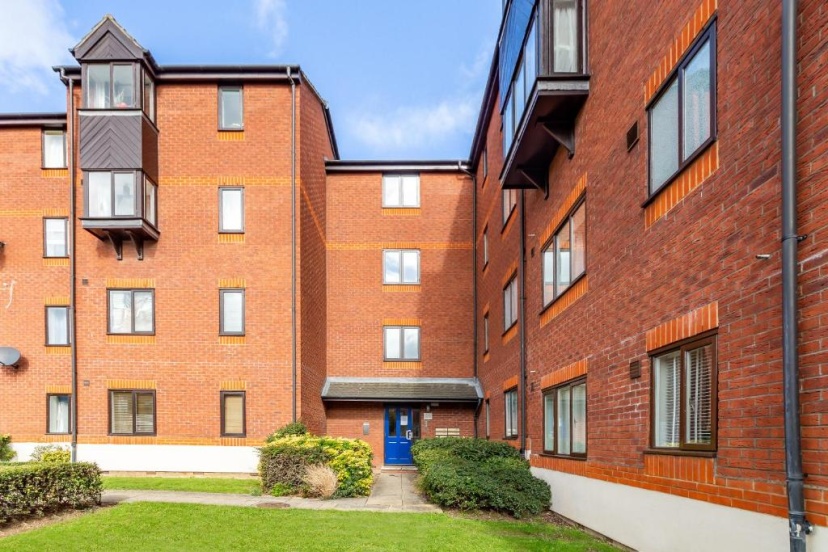 Suites by Rehoboth - 23 Thames View - Upper - Woolwich — отель с удобствами в Лондоне