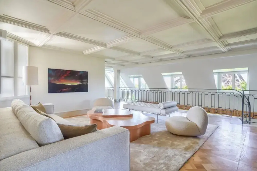 Exceptional Duplex - 4bed/8p - Eiffel Tower View — отель в Париже, Франция