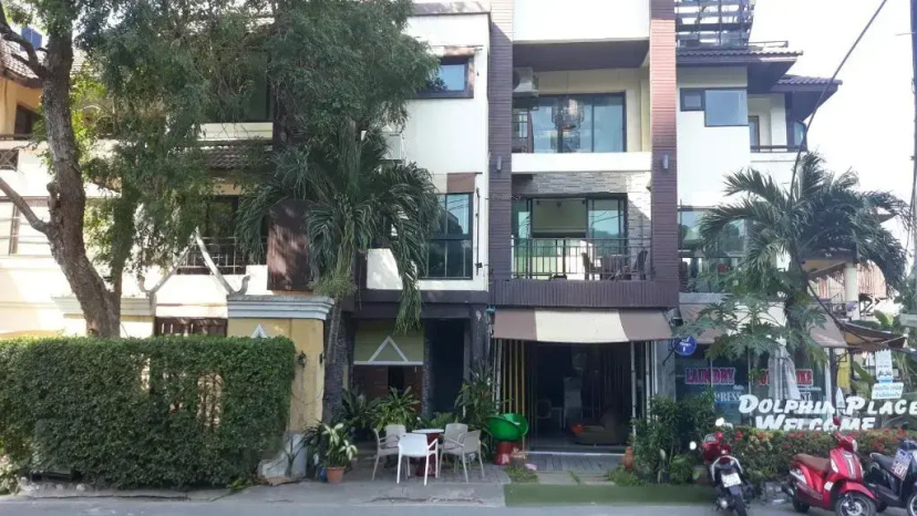 Dolphin Place — отель с удобствами в Паттайе