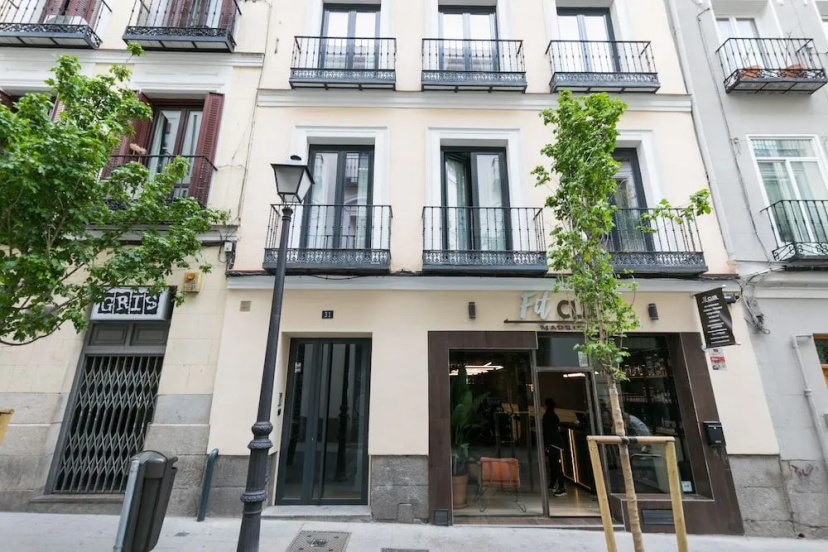 Feelathome San Marcos Apartments — комфортный отель в Мадриде