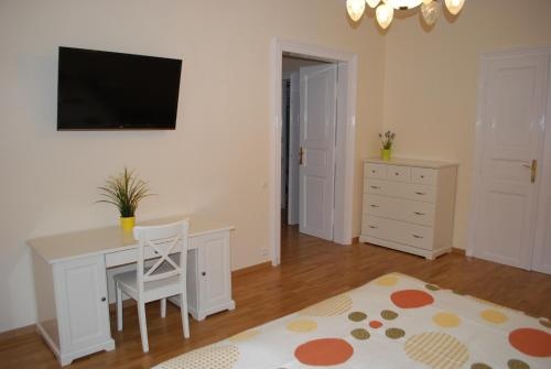 Jurincom apartments Masaryka — отель в Карловых Варах, Чешская Республика