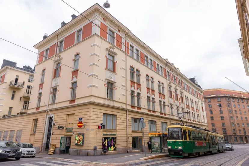 Quaint studio with a prime location — отель с удобным расположением в Хельсинки