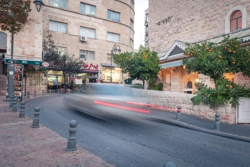 Sweet Inn Apartments - Jaffa Street — комфортный отель в Иерусалим