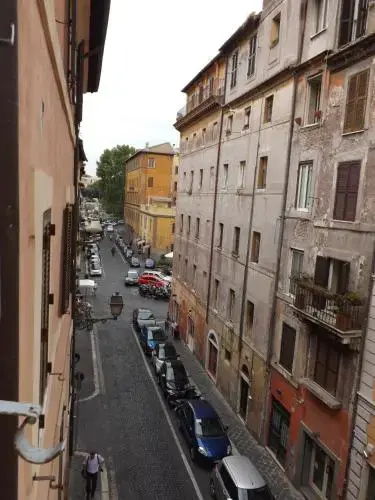 Old Rome Apartment — отель с удобствами в Риме