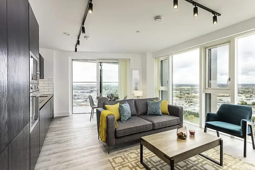 Icon Tower Flat III — забронировать отель в Лондоне