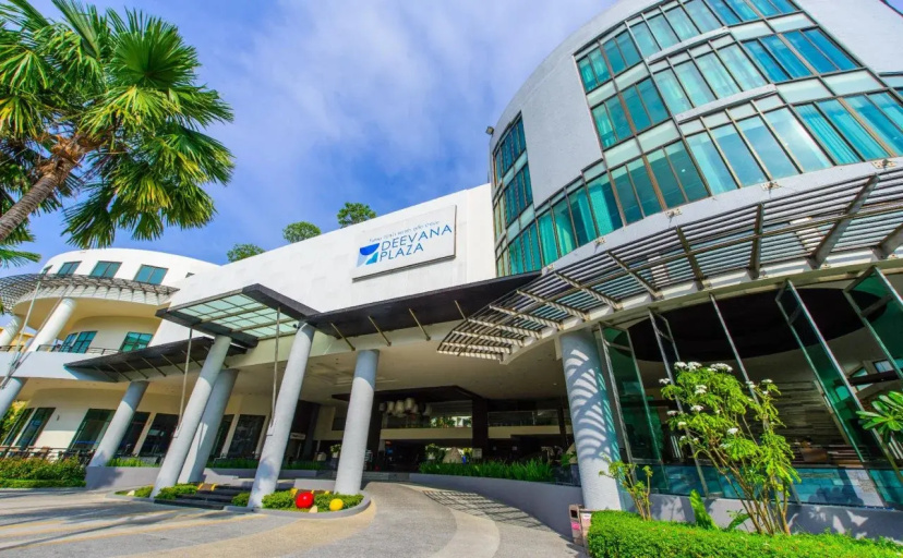 Deevana Plaza Phuket — отель в удобной локации в Пхукете