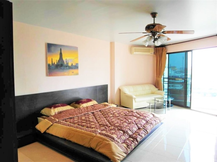 Spacious Studio View Talay 2 — отель с удобствами в Паттайе
