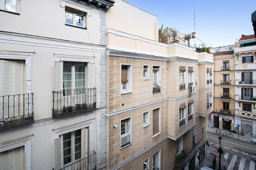 Apartamentos San Lorenzo 26 — забронировать отель в Мадриде