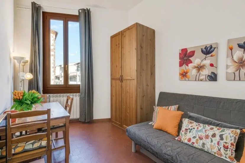 San Lorenzo Apartments — отель в Флоренции, Италия
