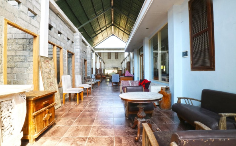 OYO 90363 Nira Guest House Sanur Bali — отель с удобствами в Денпасар