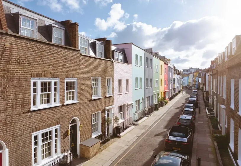 Kings Road 3 bed House Chelsea — забронировать отель в Лондоне
