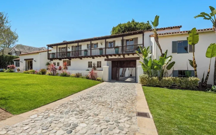Howard Hughes Estate - Spanish Revival Gem w/ Pool, Wine Cellar & Guest House — отель с удобствами в Лос-Анджелесе