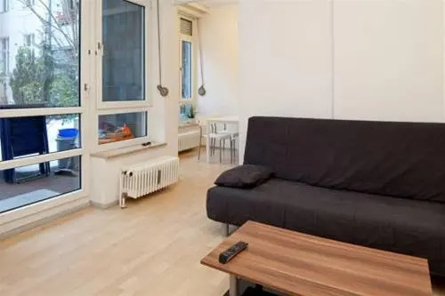 Holidayrooms Berlin — забронировать отель в Берлине
