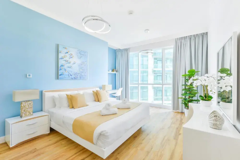 Al Bateen - Ultra Luxury JBR - Private Beach and Pool — отель с удобствами в Дубае