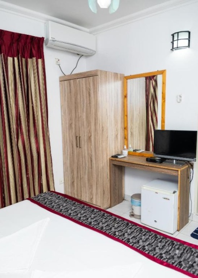 The G10 Holiday Inn — отель с удобствами в Мале