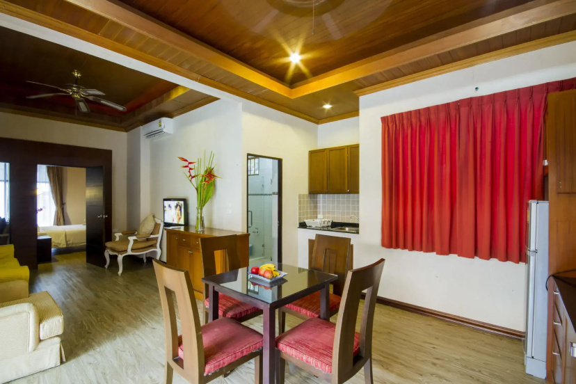 Pratamnak villa — забронировать отель в Паттайе