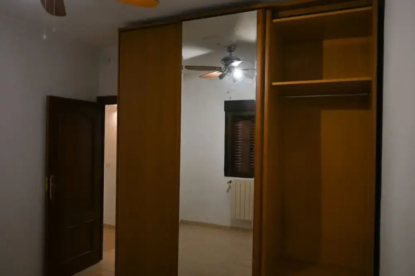 Цены на M Amu10 Amplia Vivienda de dos Dormitorios en el в Мадриде