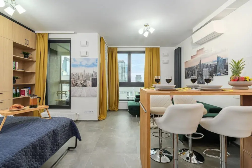Цены на Lumina 15th Floor Apartment in Warsaw в Варшаве