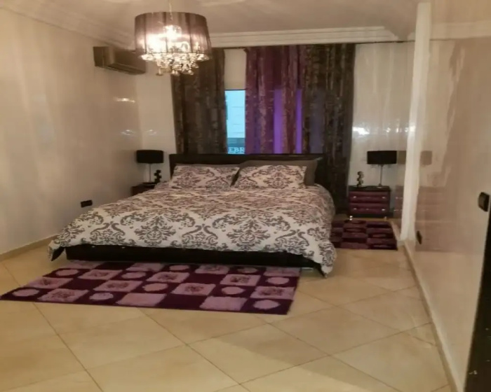 Цены на Luxe Appartement в Касабланке