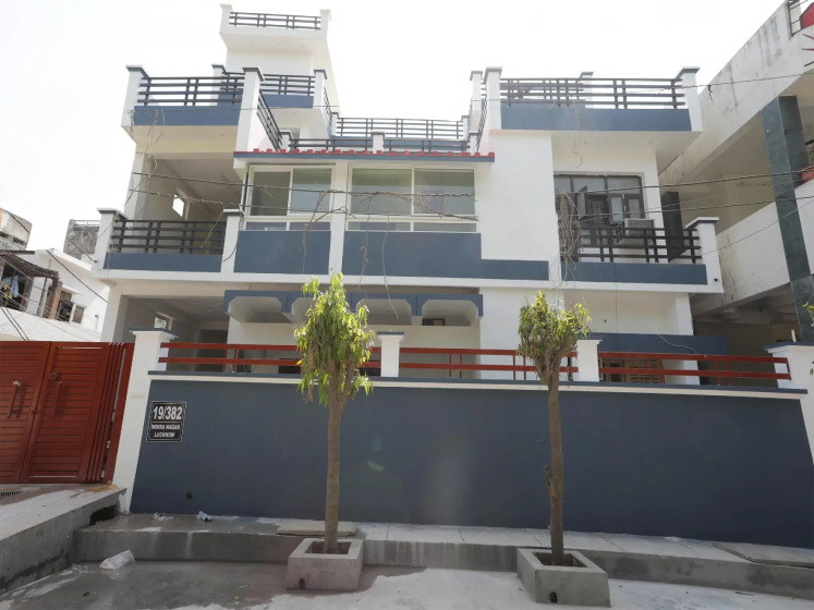 OYO 12758 Hotel Greenview Inn - Hotel in Λάκναου - Photo 1