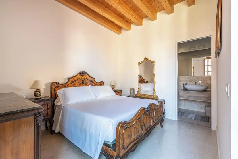 San Salvatore Apartment by Wonderful Italy — отель в Палермо, Италия