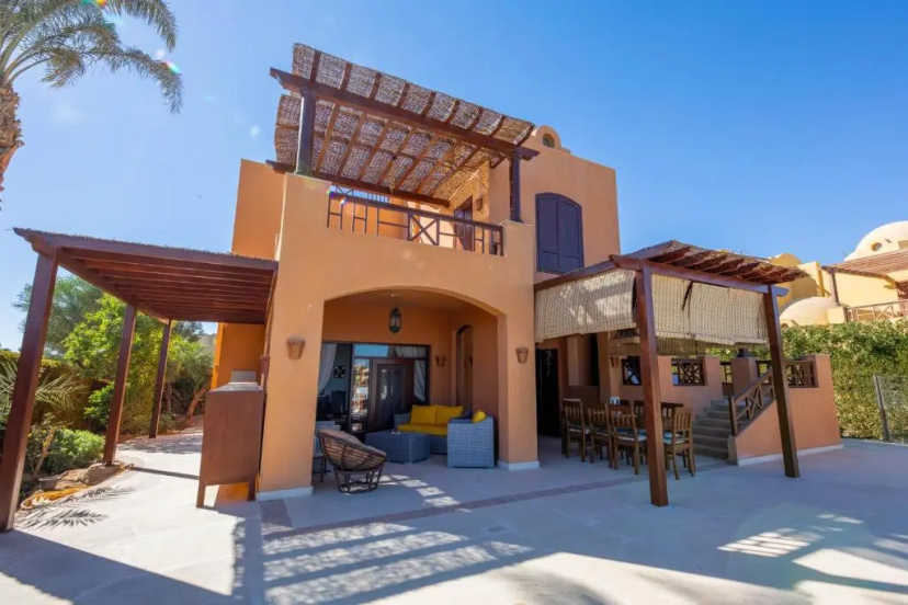 Charming Lagoon Villa Egyptian Style -Sabina 117 — отель с удобствами в эле