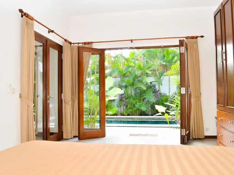 Seminyak Villa Lumina — комфортный отель в Кута