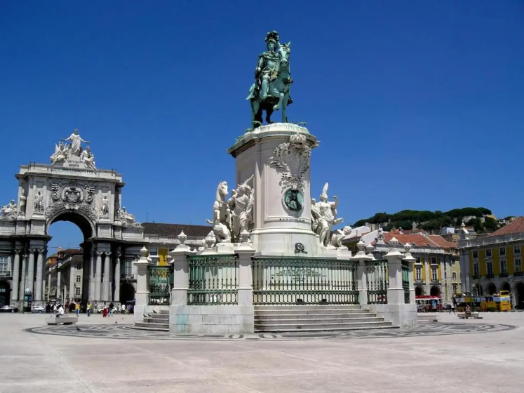 Czar Lisbon Hotel — отель рядом с интересными местами в Лиссабоне