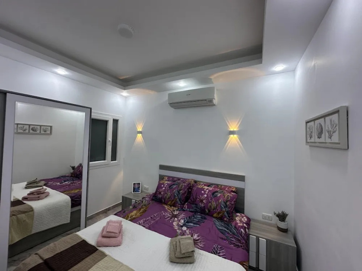 2 Bed Flat - Sleeps 6 - Pool - Parking - Wifi — отель с удобствами в Хургаде