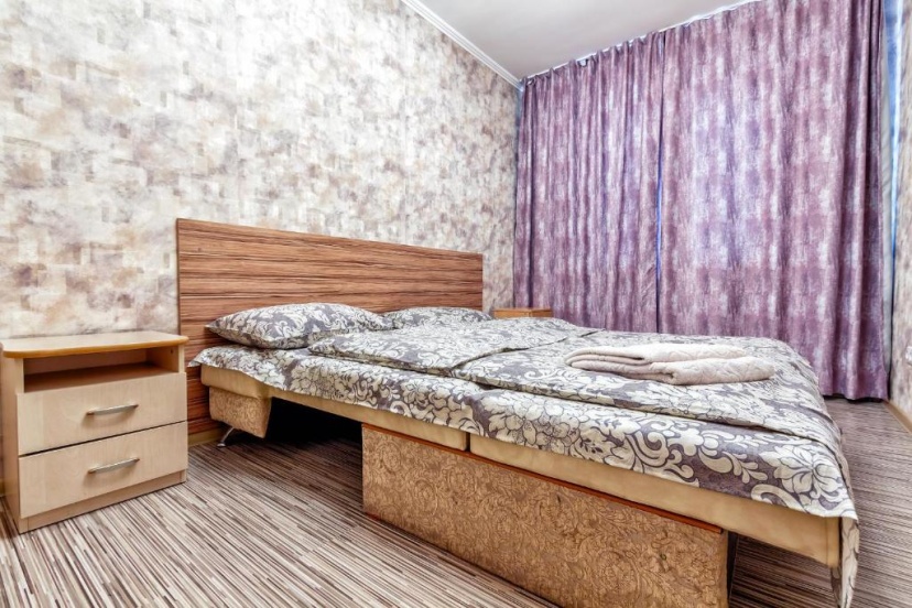 Цены на 411 Vmestitel'nye apartamenty v tsentre Otlichno podhodjat dlja komandirovannyh i turistov в Алматы