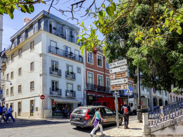 Residentas Sao Pedro 4 — отель в Лиссабоне, Португалия