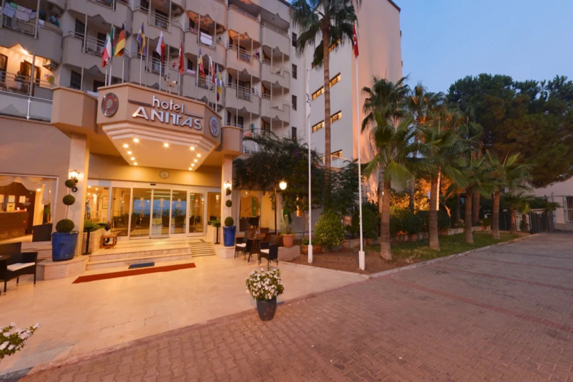 Hotel Anitas — отель с удобствами в Аланье