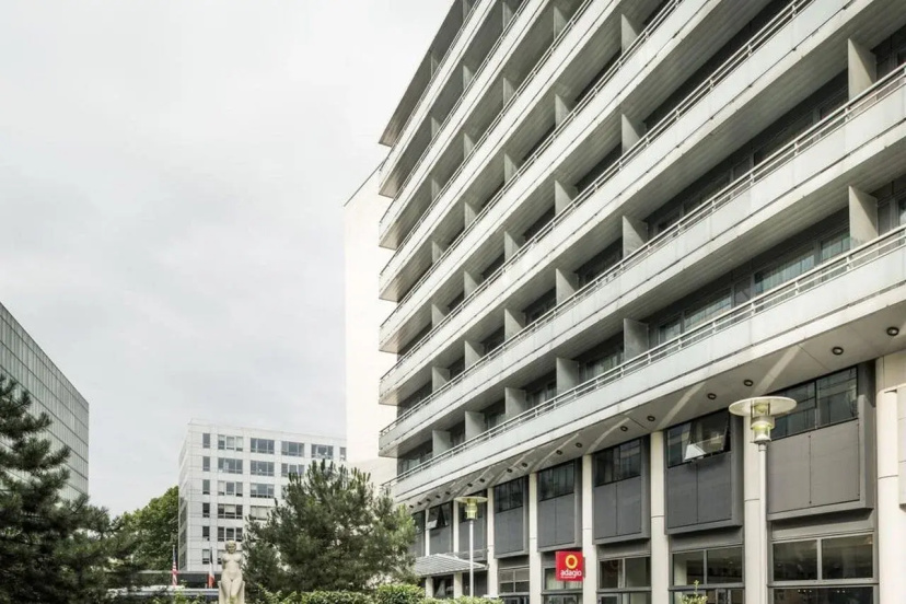 Aparthotel Adagio Paris Bercy Village 4 — отель в Париже, Франция