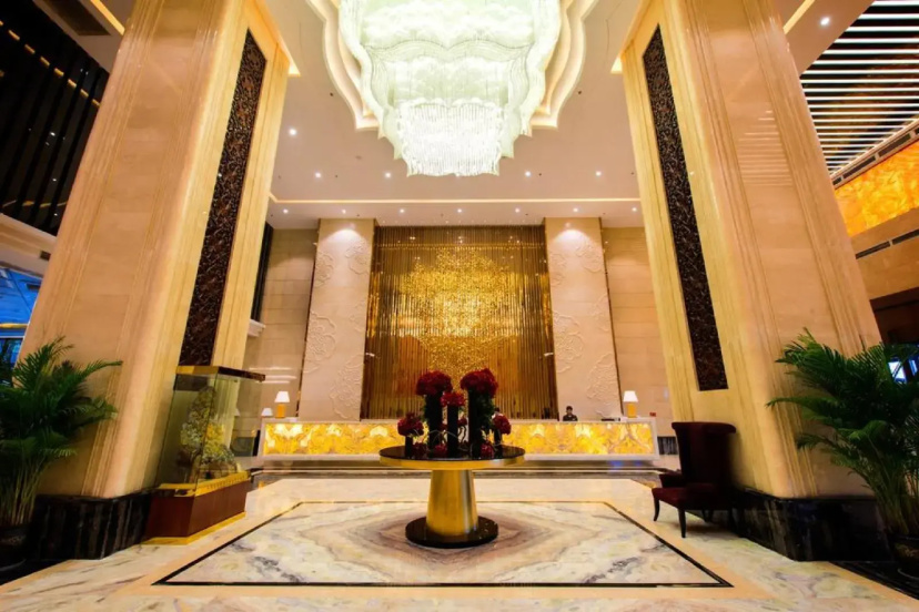 Cheng Du Da Ding Century Plaza Hotel — отель с удобным расположением в Чэнду