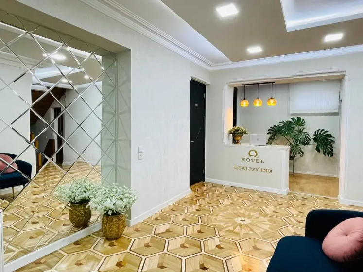 Quality Inn Tbilisi — отель с удобствами в Тбилиси