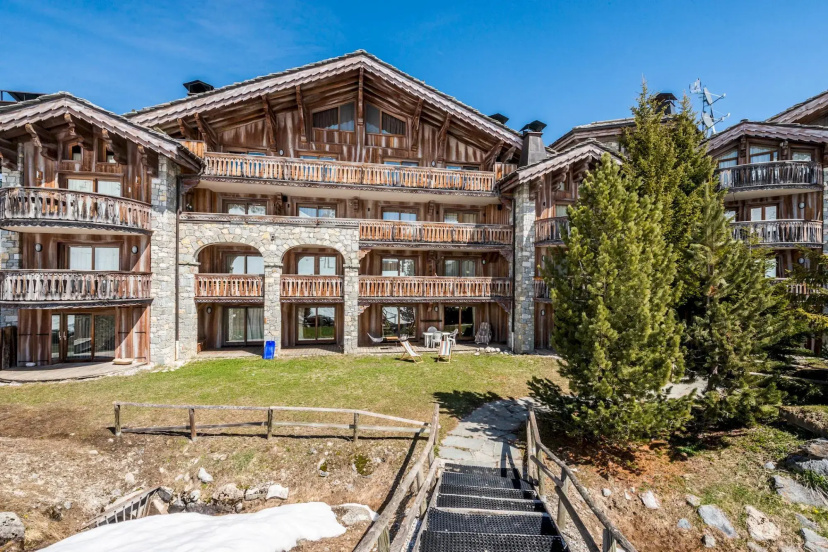 MIRADOR 1850 A - Modern apartment by the slopes — комфортный отель в Куршевеле