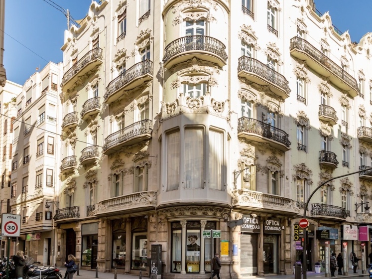 Apartamento Travel Habitat Ático Comedias 3 — отель в Валенсии, Испания