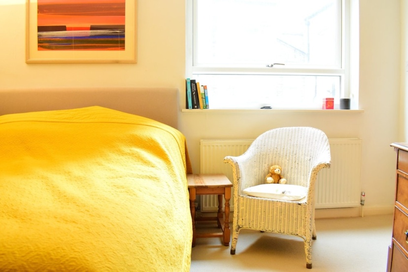 Цены на 3 Bedroom Pimlico Home в Лондоне
