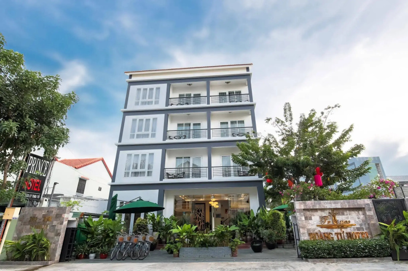 Prince Hotel — отель с удобствами в Дананге