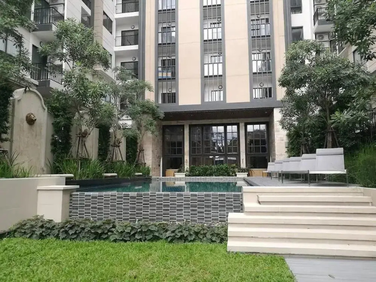 Brand New Luxury 1 Br Near 2mrt 2bts 3 Shopping — отель в Бангкоке, Таиланд