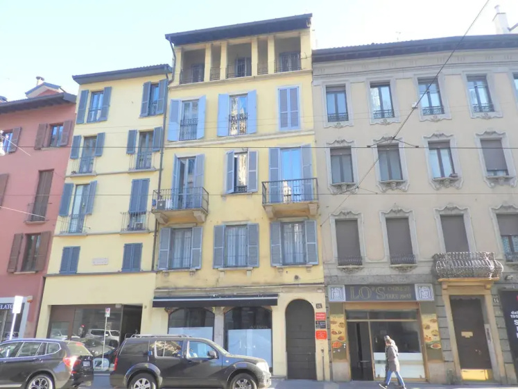 Lovely 1 Bedroom Flat in Brera District — отель с удобствами в Милане