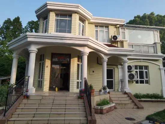 Qeejun Homestay Villa — комфортный отель в Шанхае