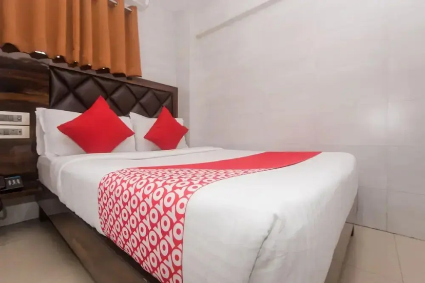 Hotel Karishma by OYO 2 — отель в Мумбаи, Индия