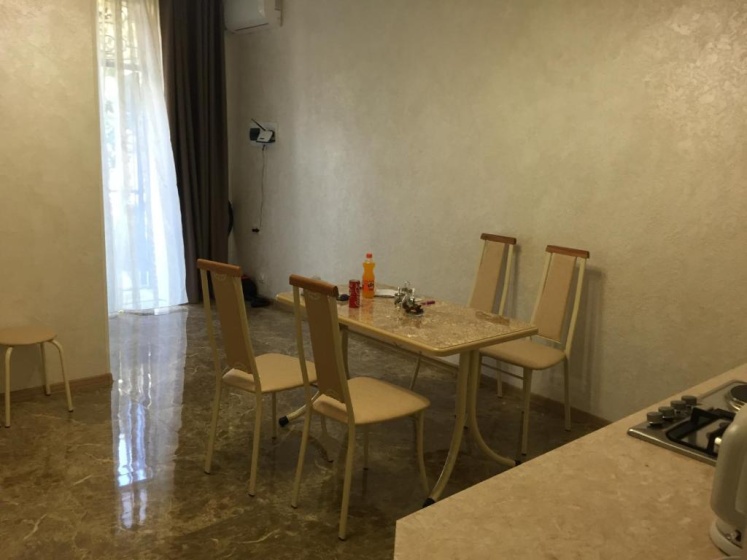 Apartment na Uslara 3 — отель в Сухуми, Абхазия