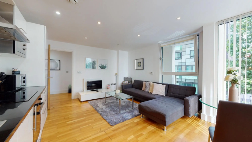 Цены на Comfy Two Bed Apartment w Balcony in Canary Wharf в Лондоне