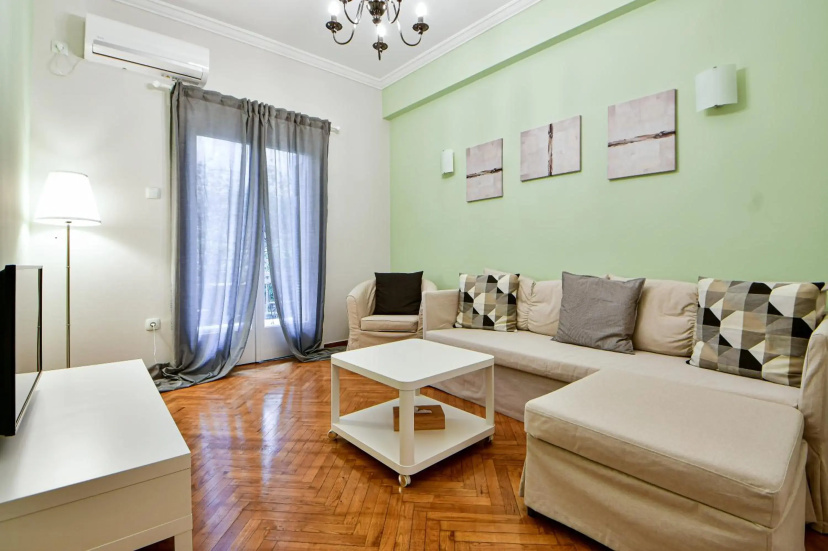 Thiras Lovely Apartment 1 — отель в Афины, Греция