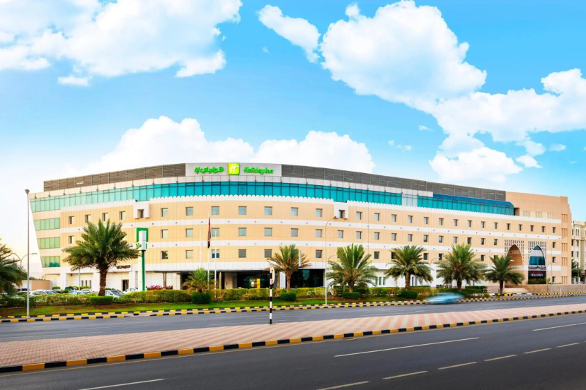 Holiday Inn Muscat Al Seeb by IHG — отель рядом с интересными местами в мускате